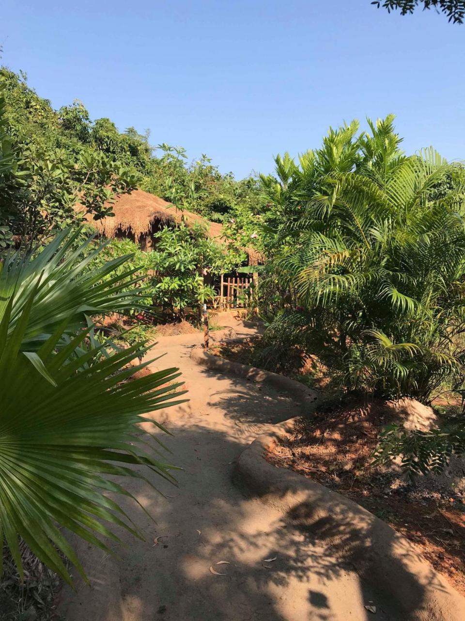 Banyan Tree Yoga Hotel Mandrem Exterior photo